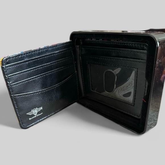 Disney & friends bi- fold wallet Brand new in tin - Picture 2 of 3